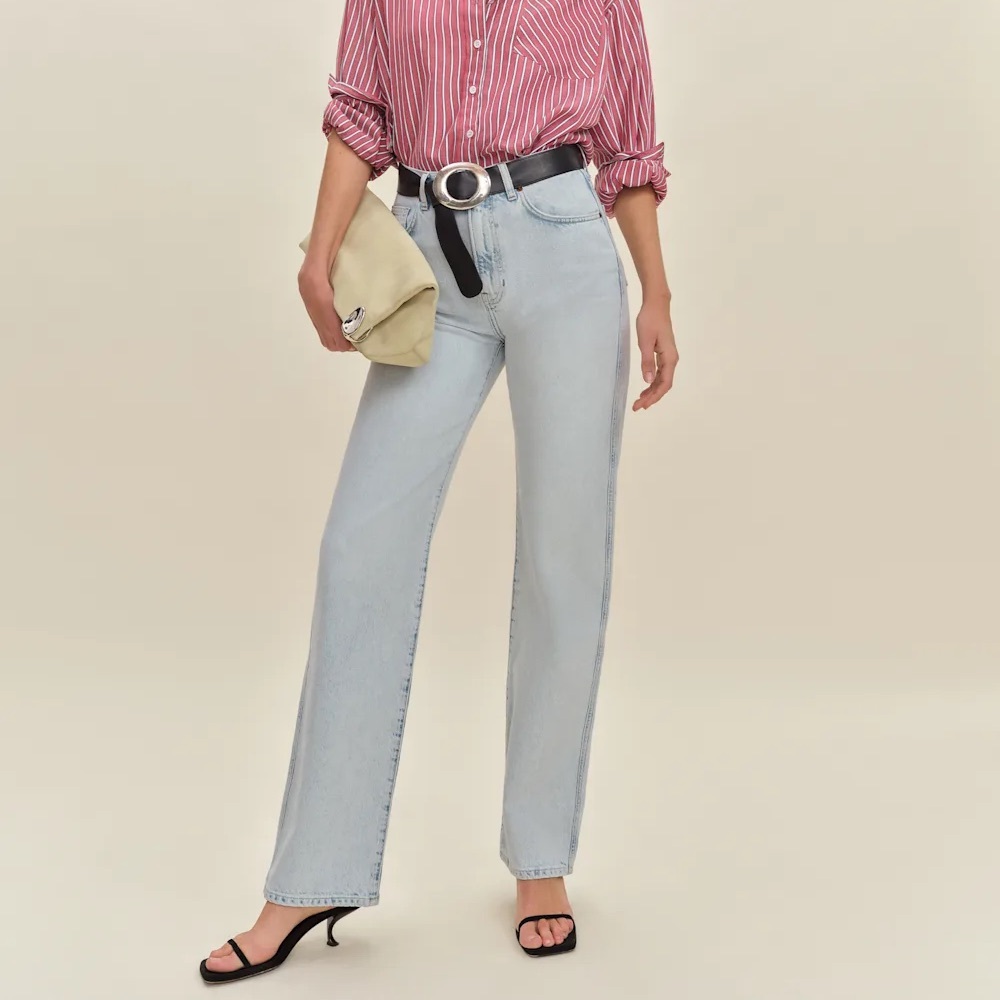 NEW Reformation Val 90s Mid Rise Straight Jeans in Shasta